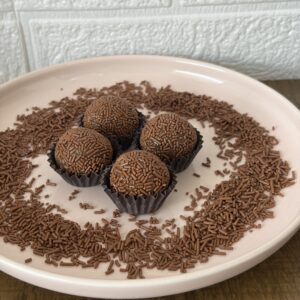 4 Brigadeiros de chocolate ao leite